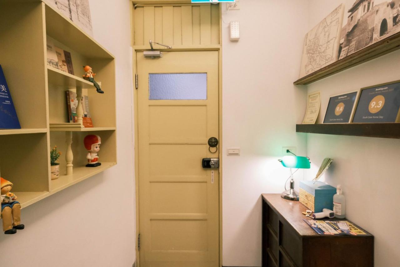 South Gate Home Stay 타이난 외부 사진