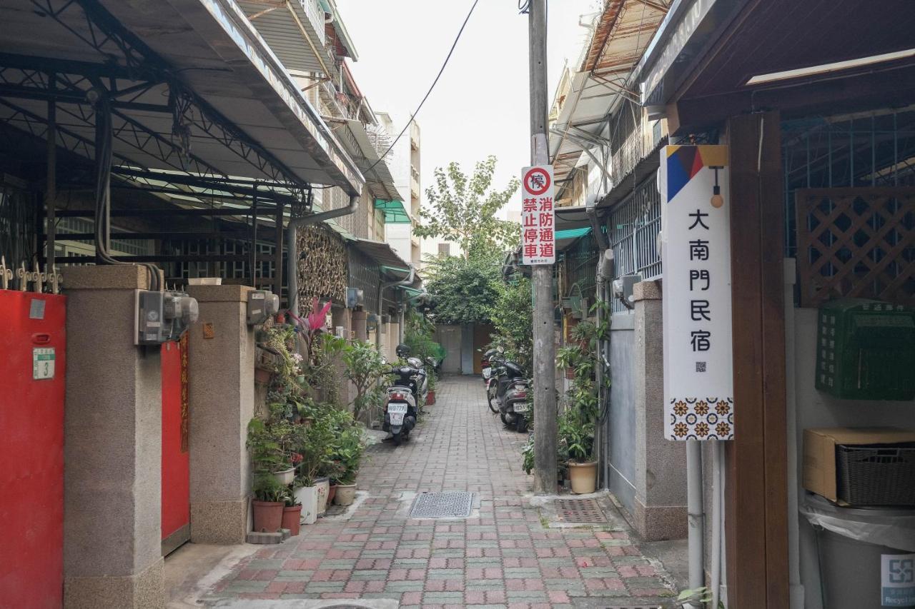 South Gate Home Stay 타이난 외부 사진